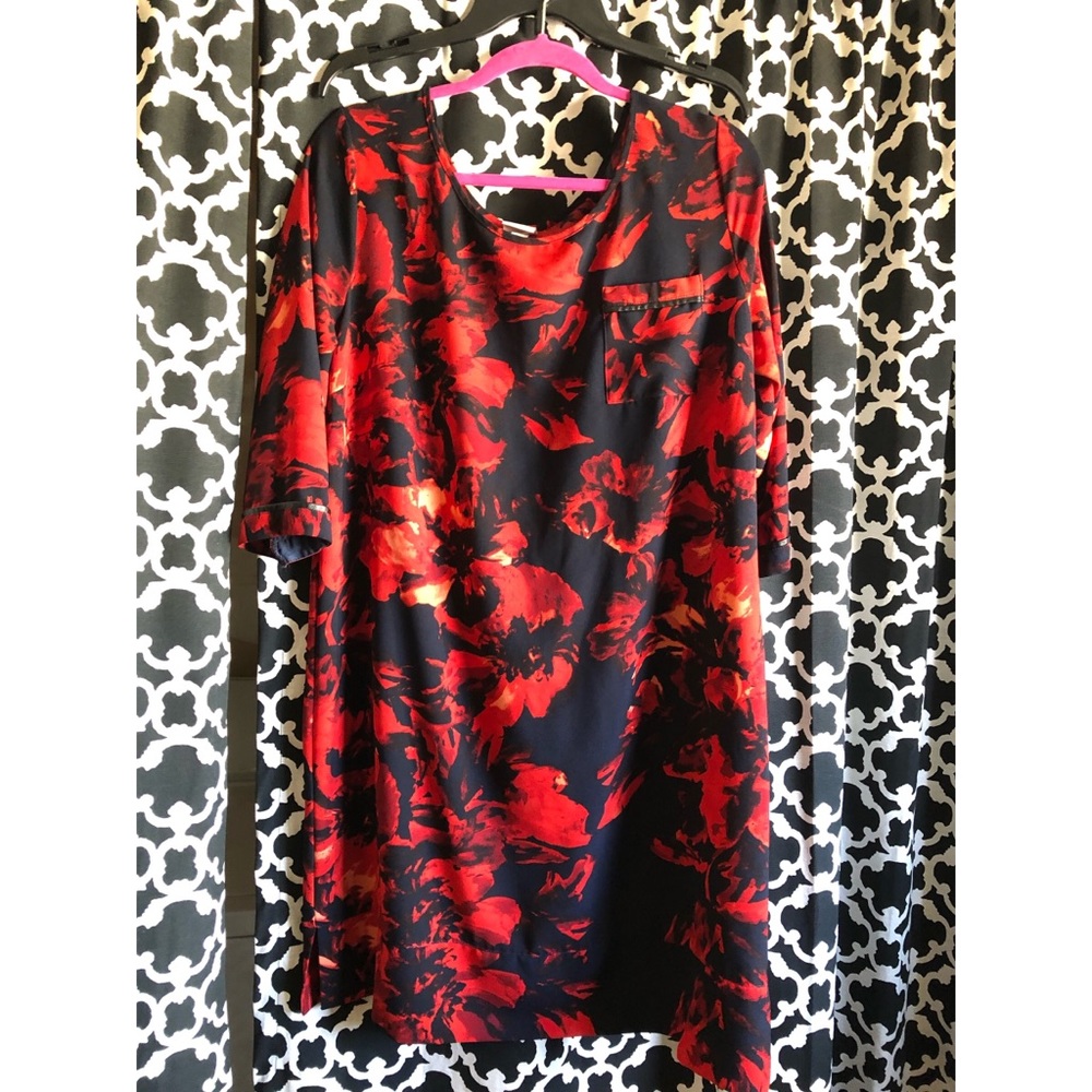 Red and Navy Floral 3/4 sleeve dress